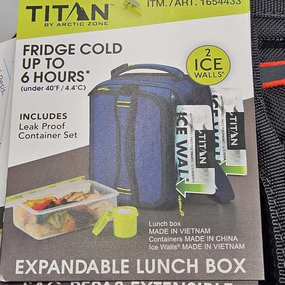 New titan deep freeze expandable lunchbox with container and 2 Ice walls - Picture 2 of 15